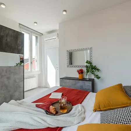 Appartement The Milanese Glow - Bocconi Prada Ieo Area Milan